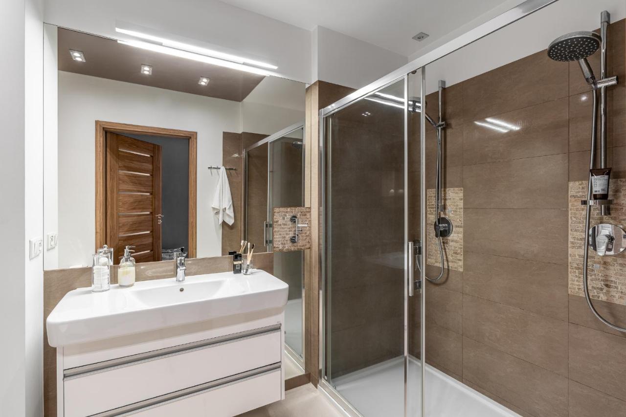 Apartament Szafarnia Waterline, Marina Apartment กดัญสก์ ภายนอก รูปภาพ